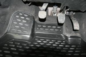 Коврик салона RENAULT Duster 4WD (11-15) 3D полиуретан черный (4 предм.) ELEMENT