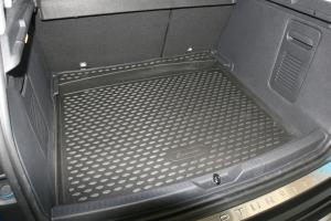 Коврик багажника RENAULT Kaptur (16-) 2WD без фальш-пола, полиуретан черный ELEMENT