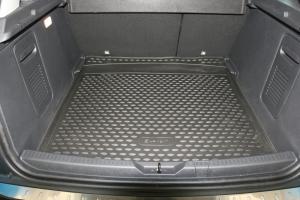 Коврик багажника RENAULT Kaptur (16-) 2WD без фальш-пола, полиуретан черный ELEMENT