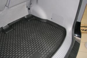 Коврик багажника HYUNDAI New H-1 (07-) мв., полиуретан черный ELEMENT