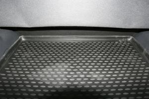 Коврик багажника RENAULT Duster 4WD (11-15) (15-) кросс., полиуретан черный ELEMENT