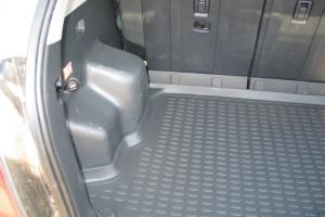 Коврик багажника HYUNDAI Tucson (04-09) кросс., полиуретан черный ELEMENT