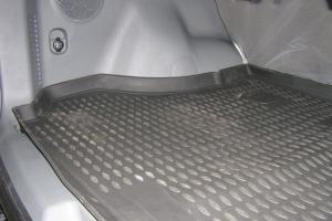 Коврик багажника HYUNDAI Santa Fe Classic (01-06) кросс., полиуретан черный ELEMENT